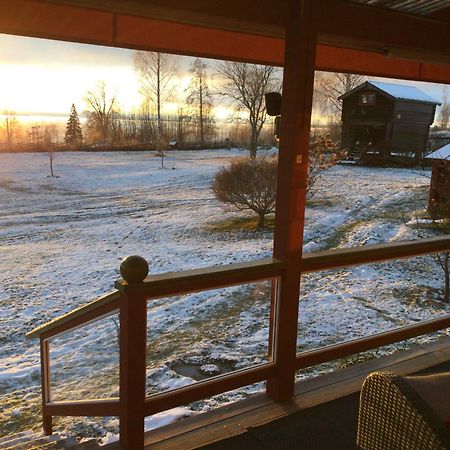 Mysigt Boende I Raettvik Med Utsikt Oever Siljan エクステリア 写真