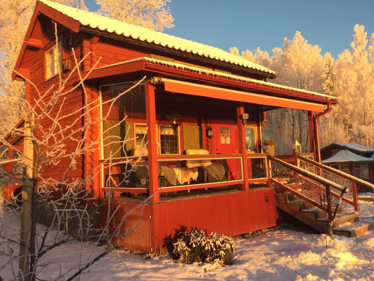 Mysigt Boende I Raettvik Med Utsikt Oever Siljan エクステリア 写真