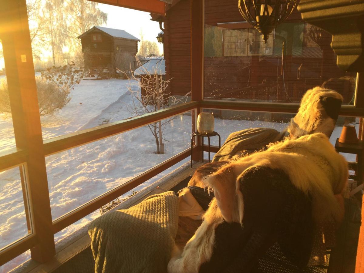 Mysigt Boende I Raettvik Med Utsikt Oever Siljan エクステリア 写真