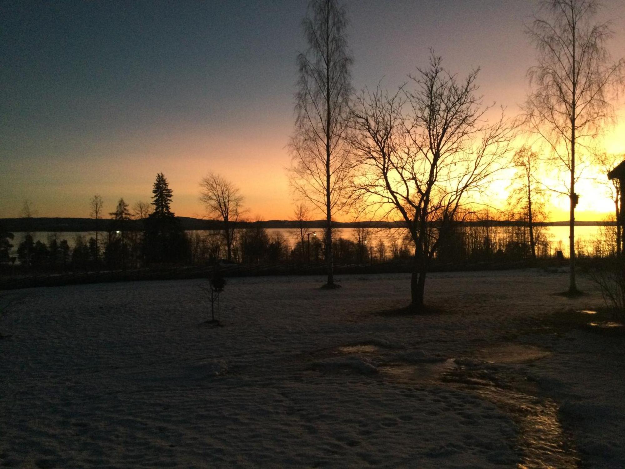 Mysigt Boende I Raettvik Med Utsikt Oever Siljan エクステリア 写真